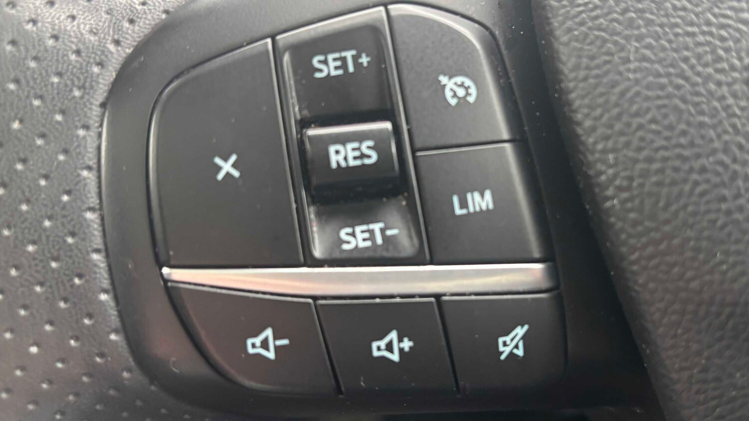 Used Ford Kuga 2022 for sale - 77628231: Photo 17