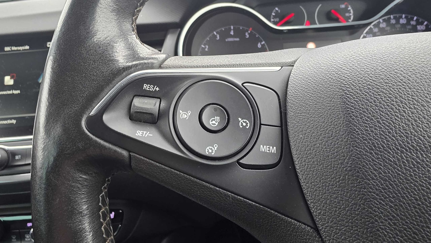 Used Vauxhall Crossland 2021 for sale - 76576004: Photo 18