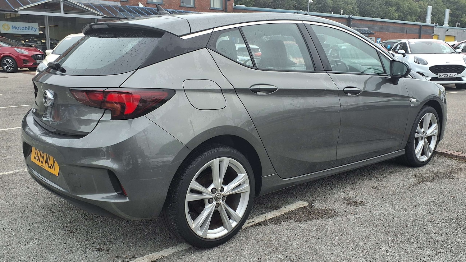 Used Vauxhall Astra 2019 for sale - 76329248: Photo 3
