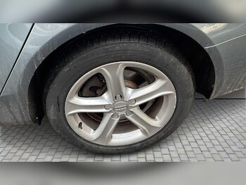 Used Audi A4 2013 for sale - 77373726: Photo