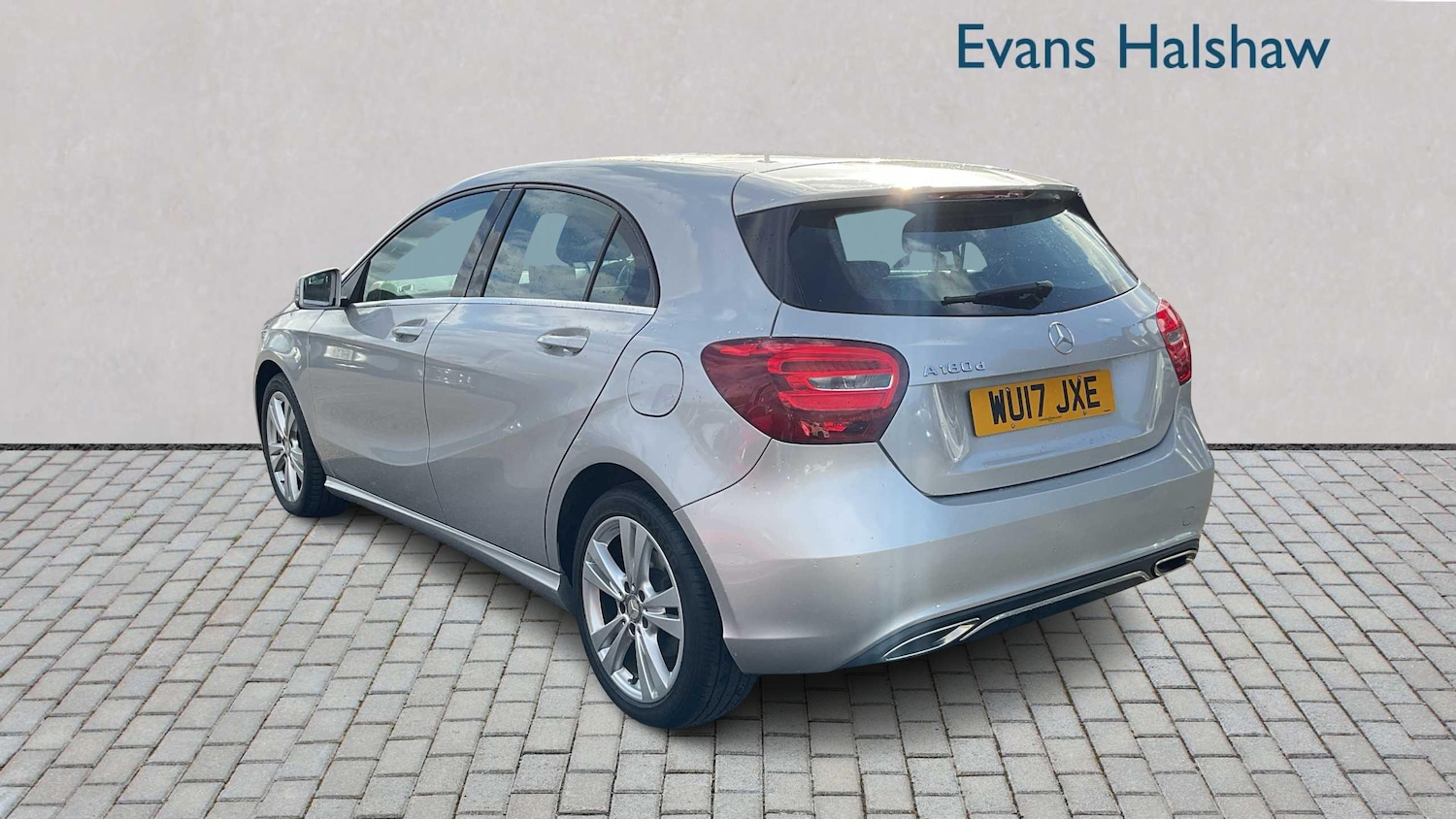 Used Mercedes-Benz A-Class 2017 for sale - 76587615: Photo 5