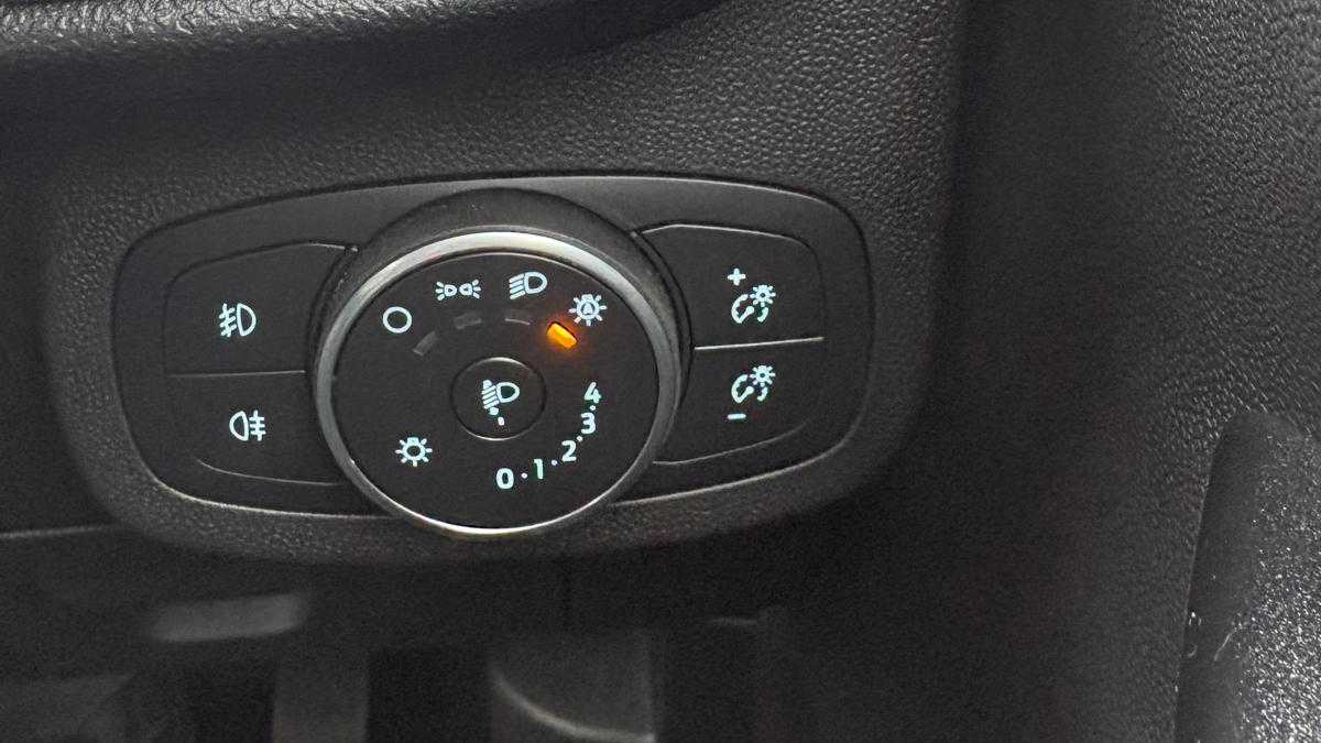 Used Ford Fiesta 2018 for sale - 77698845: Photo 14