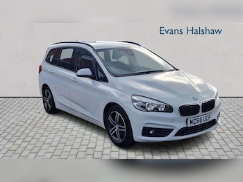 Used BMW 2 Series 2017 for sale - 78278624: Photo