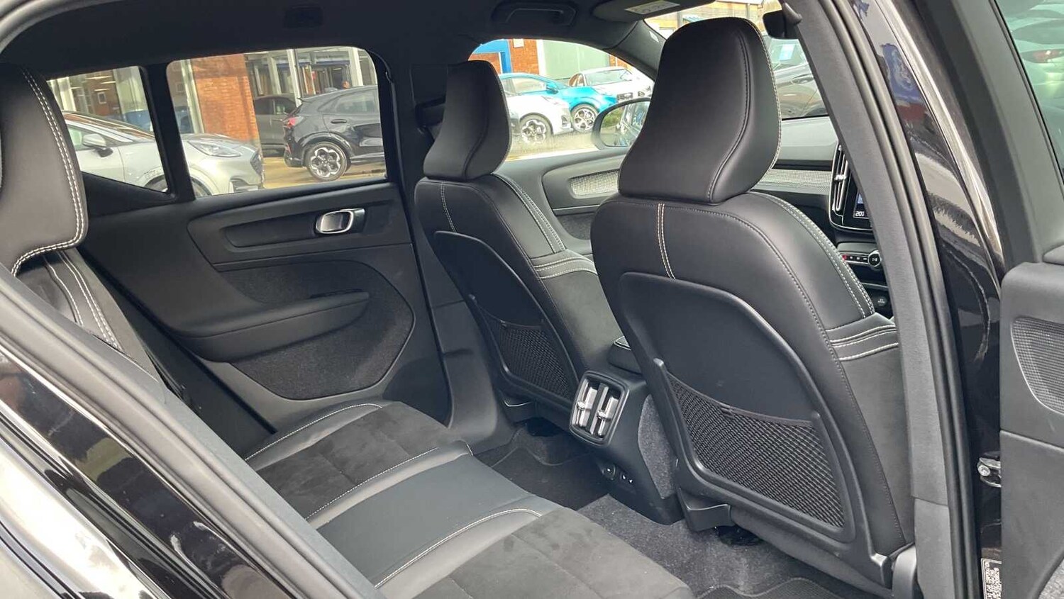 Used Volvo XC40 2021 for sale - 77561080: Photo 6