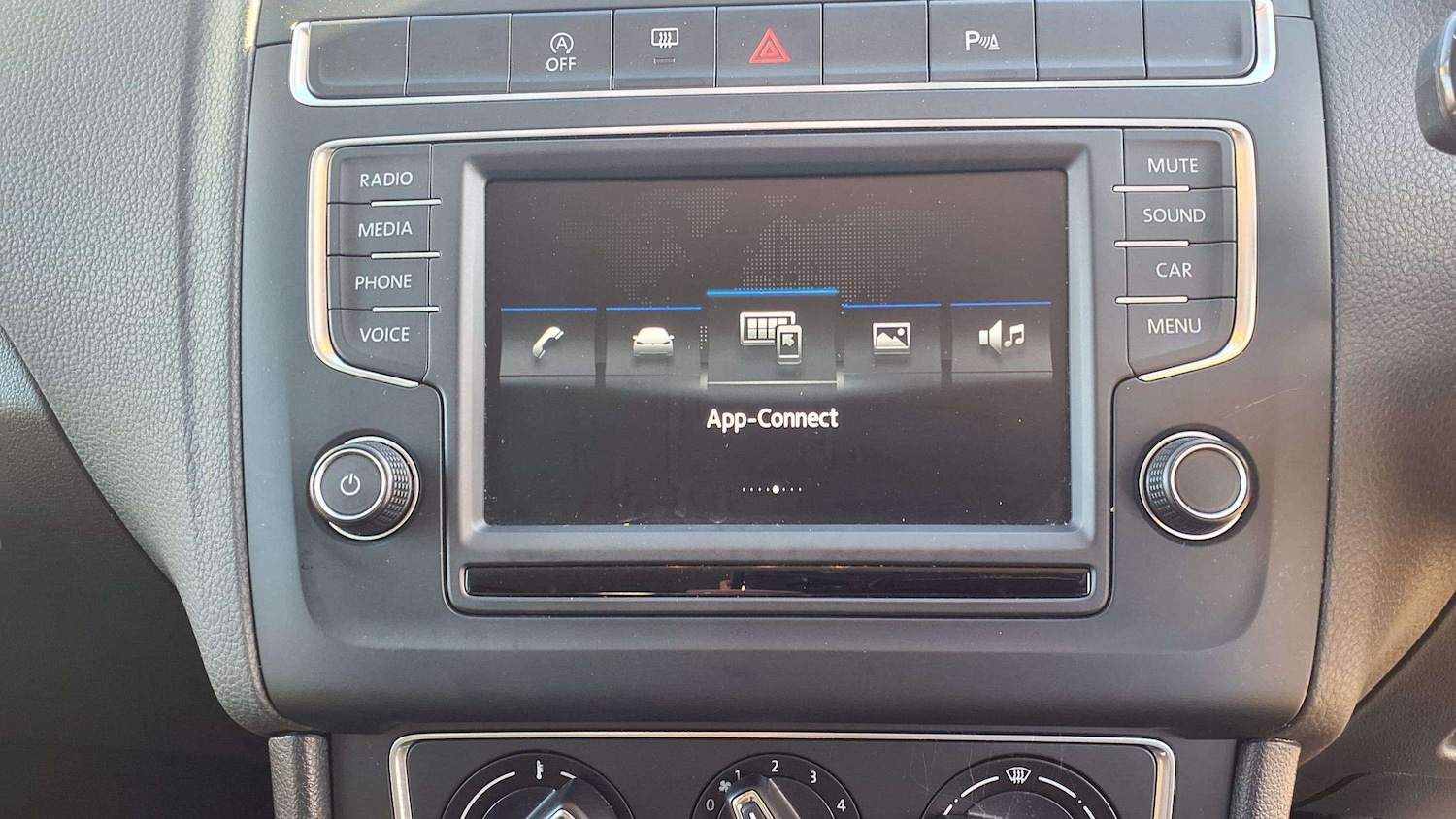 Used Volkswagen Polo 2018 for sale - 75818446: Photo 30