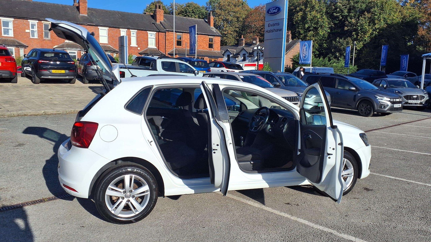 Used Volkswagen Polo 2018 for sale - 75818446: Photo 8