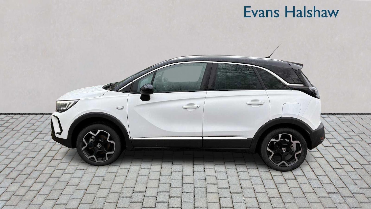 Used Vauxhall Crossland 2022 for sale - 77147271: Photo 2