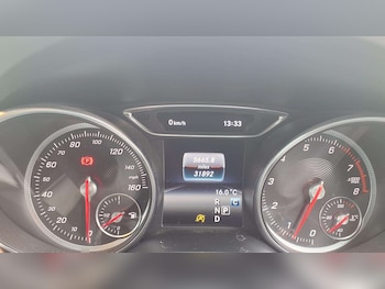 Used Mercedes-Benz GLA 2018 for sale - 76125884: Photo 4