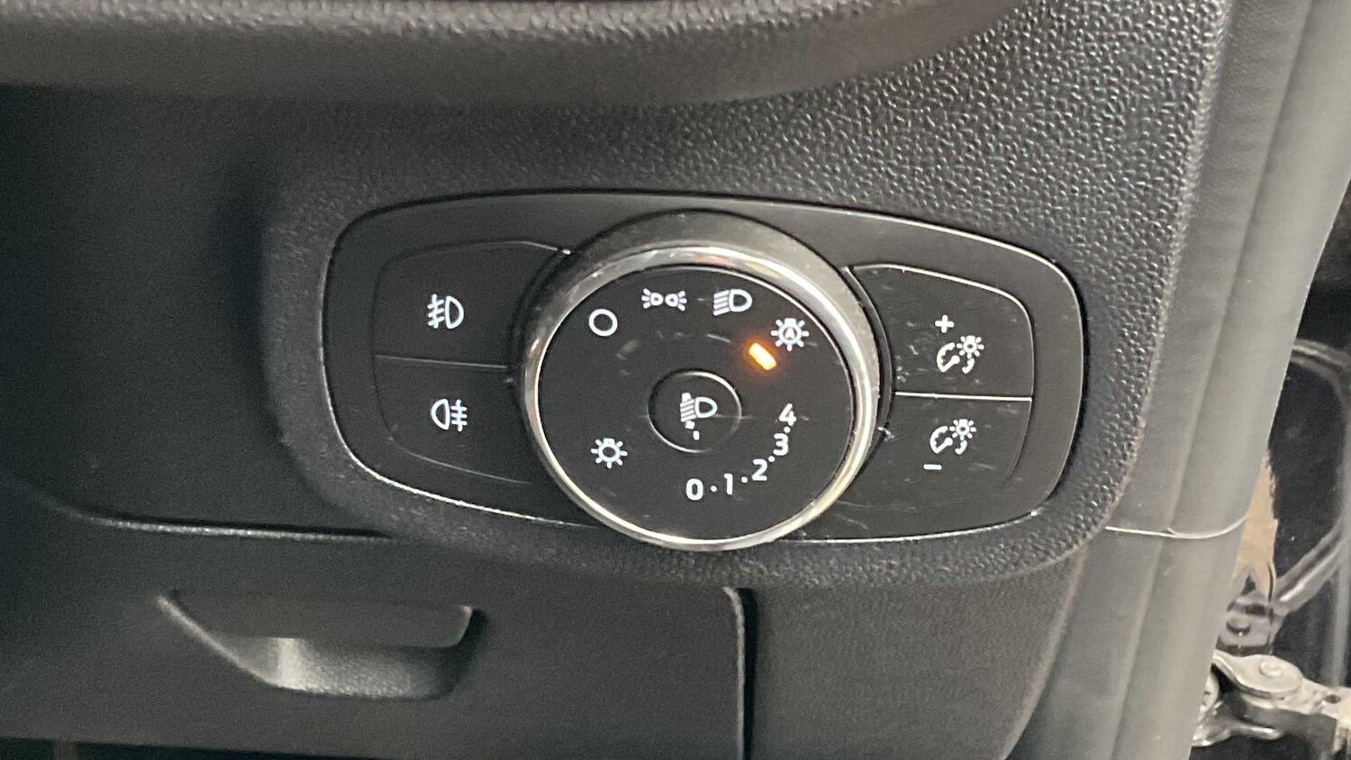 Used Ford Fiesta for sale - 78104395: Photo 10