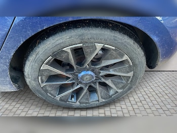 Used Renault Clio 2023 for sale - 77134811: Photo