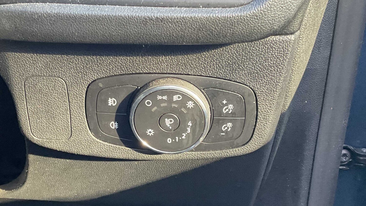 Used Ford Focus 2023 for sale - 77810961: Photo 12