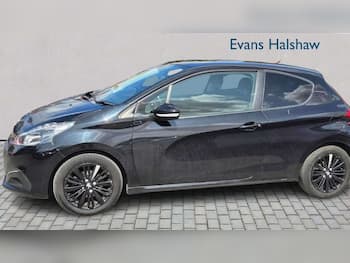 Used Peugeot 208 2018 for sale - 79637434: Photo