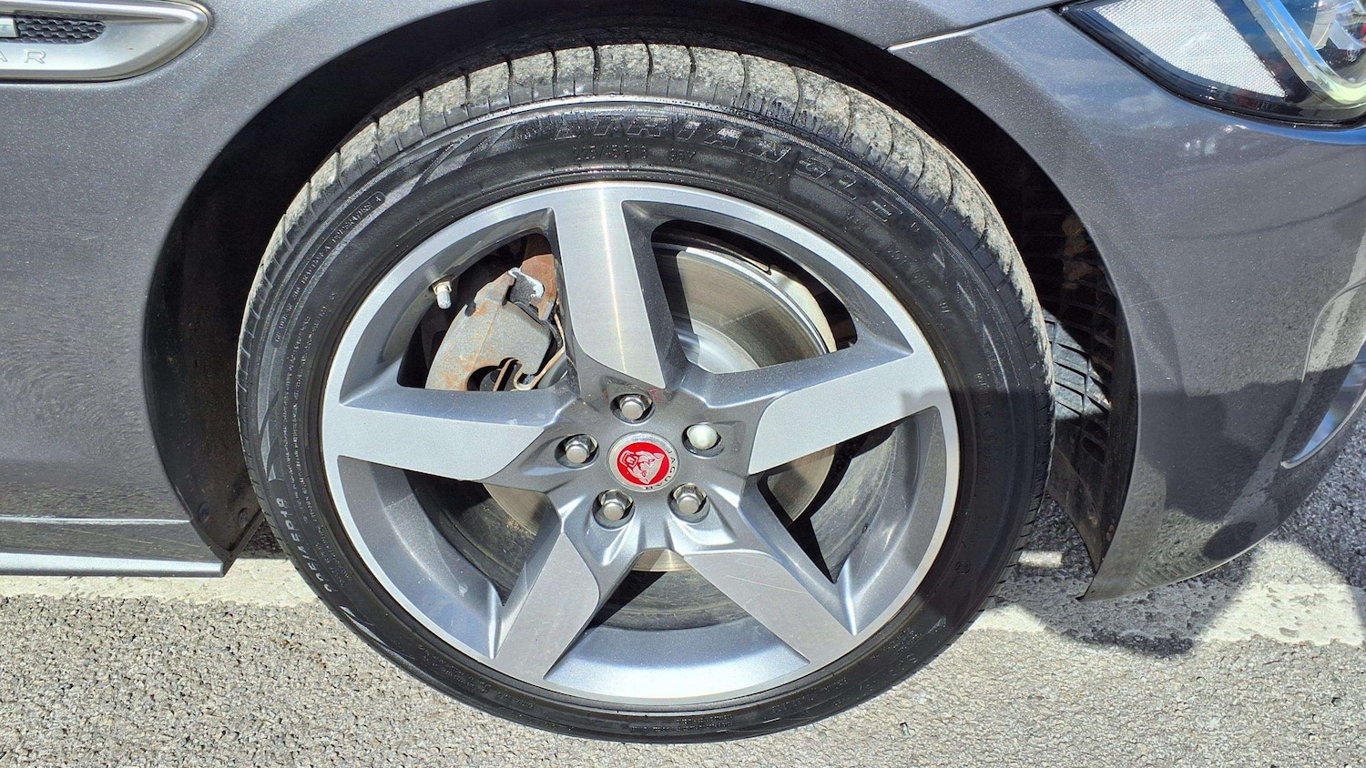 Used Jaguar XE 2017 for sale - 76170115: Photo 14