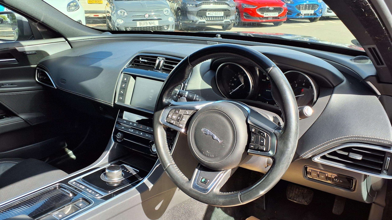 Used Jaguar XE 2017 for sale - 76170115: Photo 15