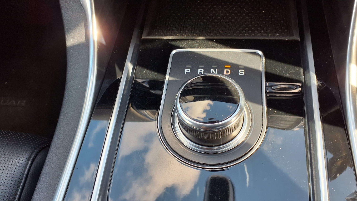 Used Jaguar XE 2017 for sale - 76170115: Photo 25