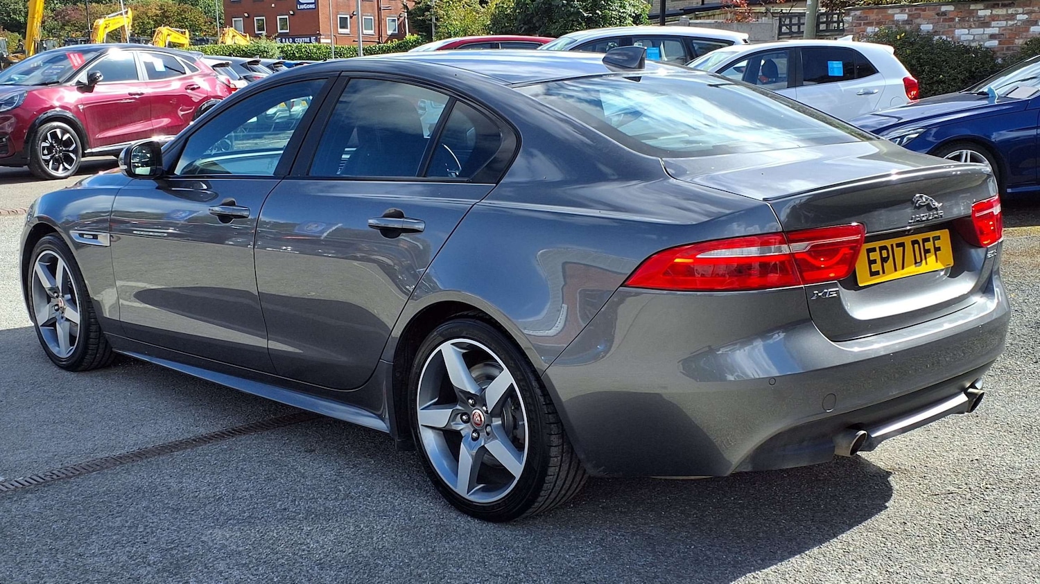 Used Jaguar XE 2017 for sale - 76170115: Photo 5