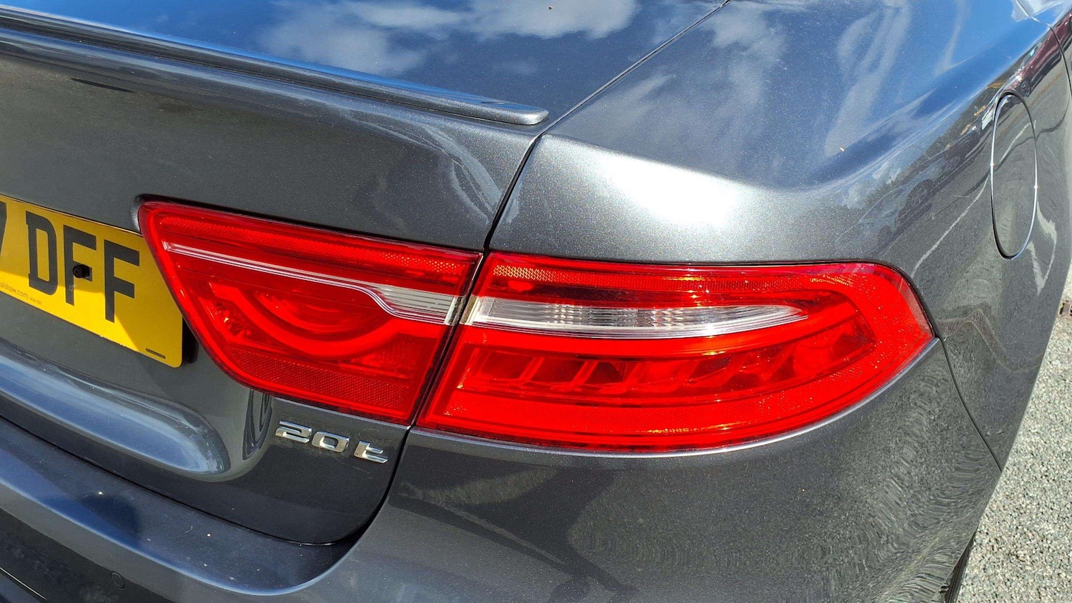 Used Jaguar XE 2017 for sale - 76170115: Photo 9