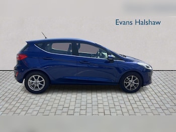 Used Ford Fiesta 2017 for sale - 79444071: Photo