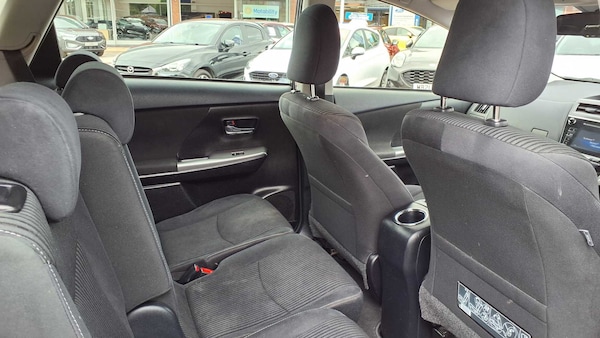 Used Toyota Prius+ 2020 for sale - 76218246: Photo 11