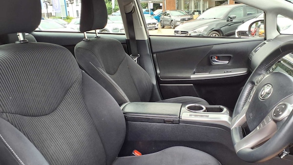 Used Toyota Prius+ 2020 for sale - 76218246: Photo 13