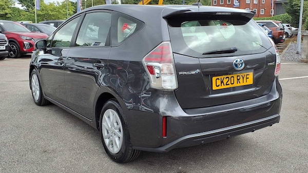 Used Toyota Prius+ 2020 for sale - 76218246: Photo 4