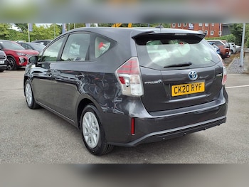 Used Toyota Prius+ 2020 for sale - 76218246: Photo 4
