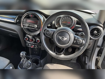 Used MINI Hatch 2015 for sale - 79397545: Photo