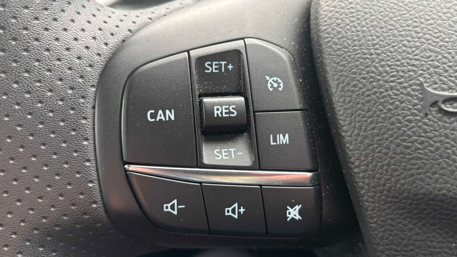 Used Ford Focus 2023 for sale - 77601181: Photo 17