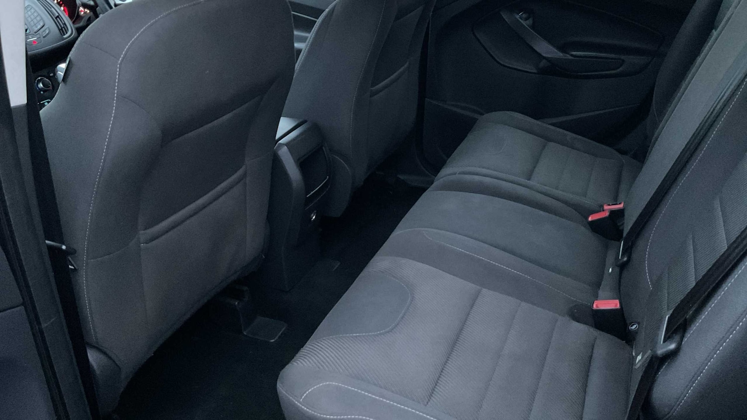 Used Ford Kuga 2015 for sale - 76575954: Photo 10