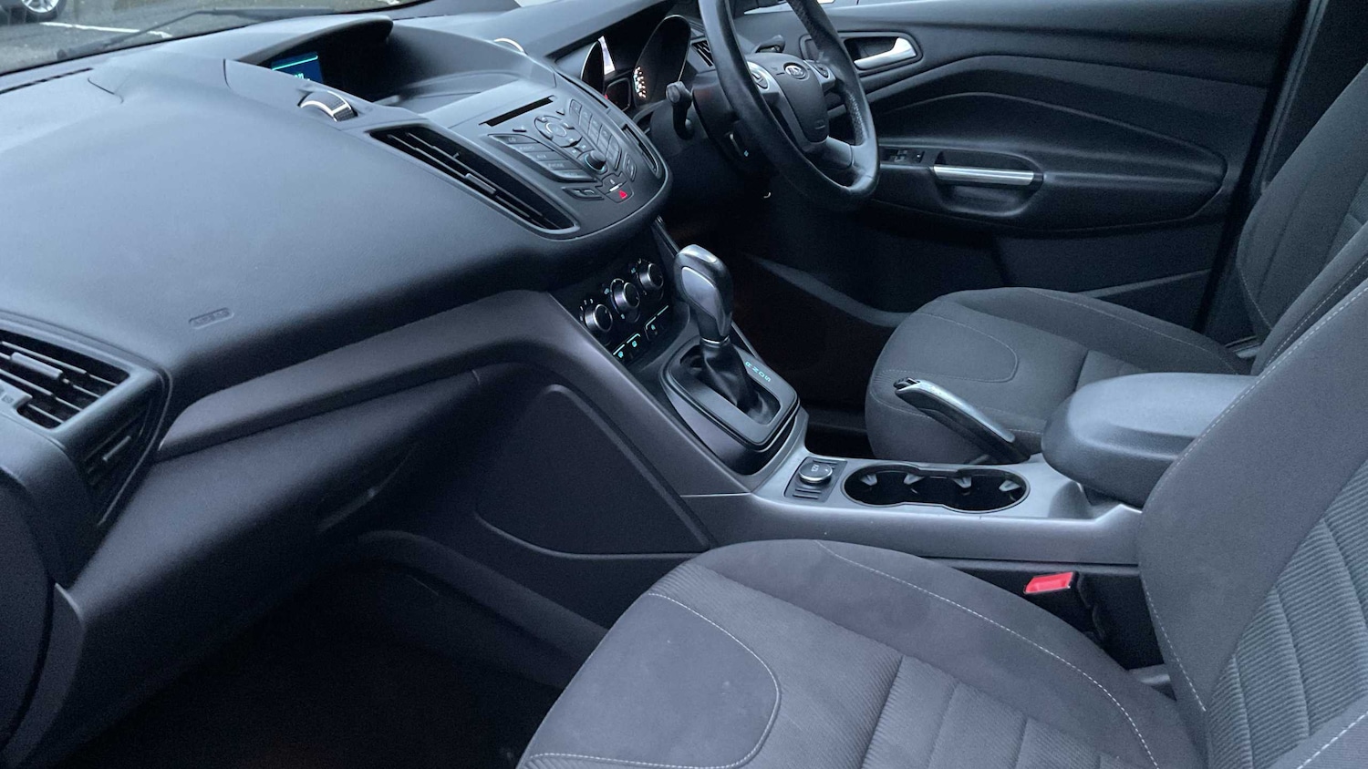 Used Ford Kuga 2015 for sale - 76575954: Photo 11