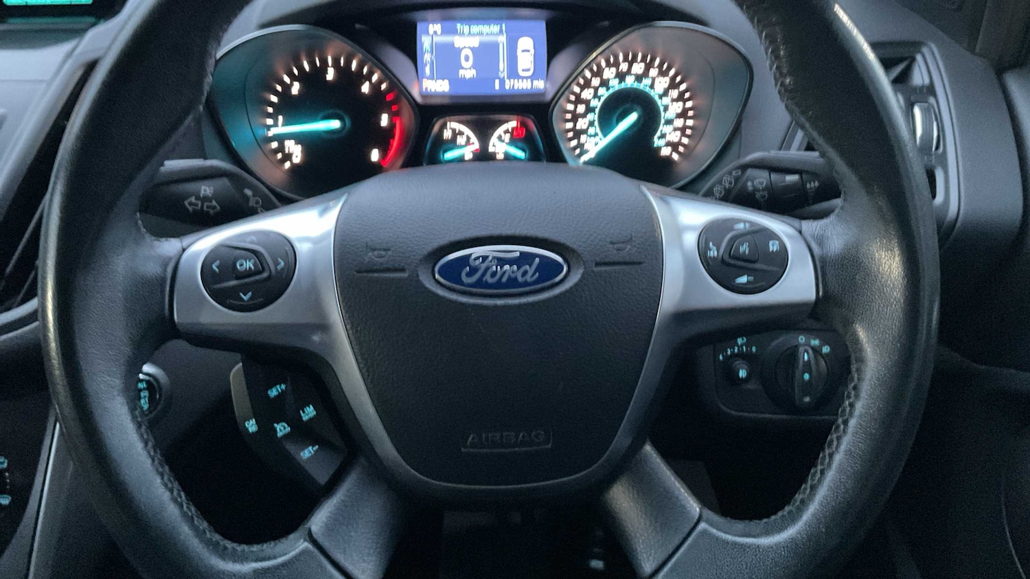 Used Ford Kuga 2015 for sale - 76575954: Photo 12