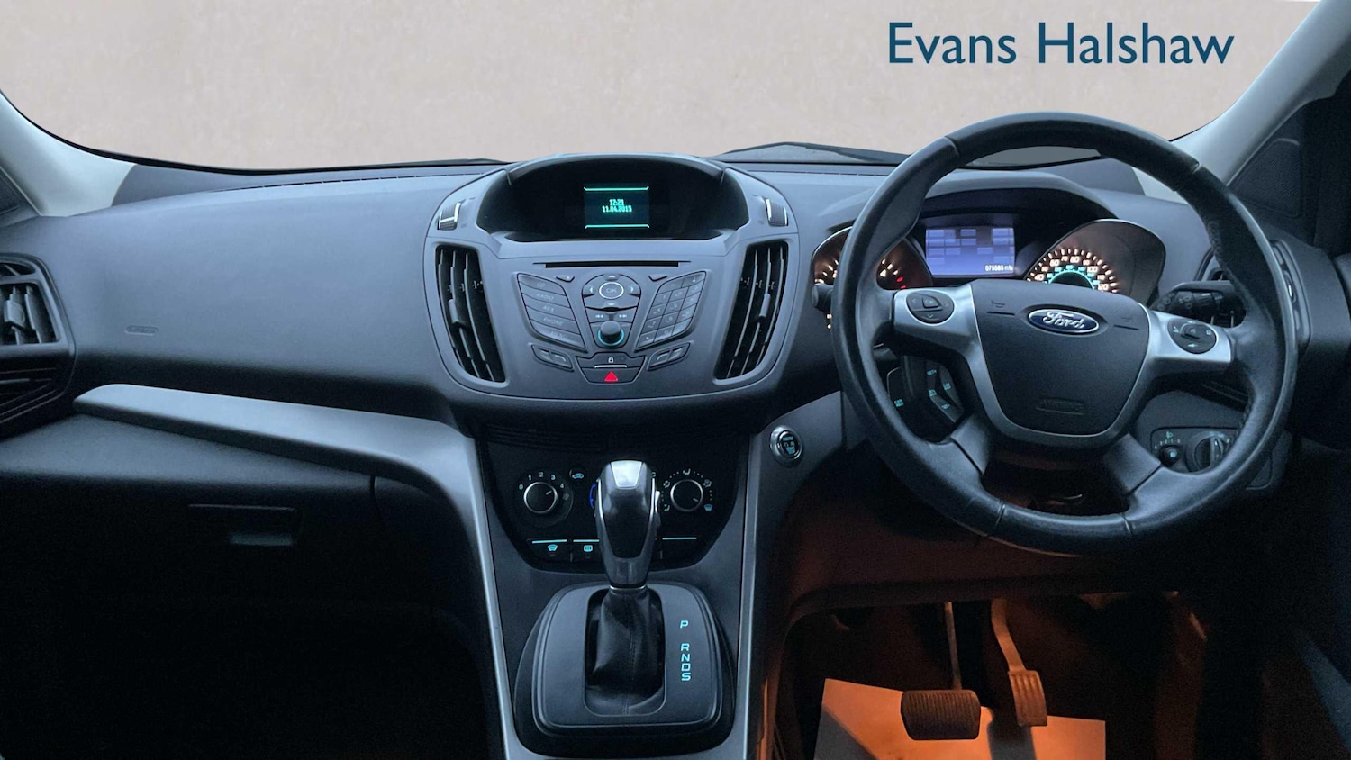 Used Ford Kuga 2015 for sale - 76575954: Photo 9