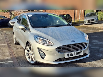 Used Ford Fiesta 2017 for sale - 76252201: Photo