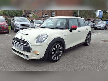 Used MINI Hatch 2015 for sale - 76286232: Photo 3