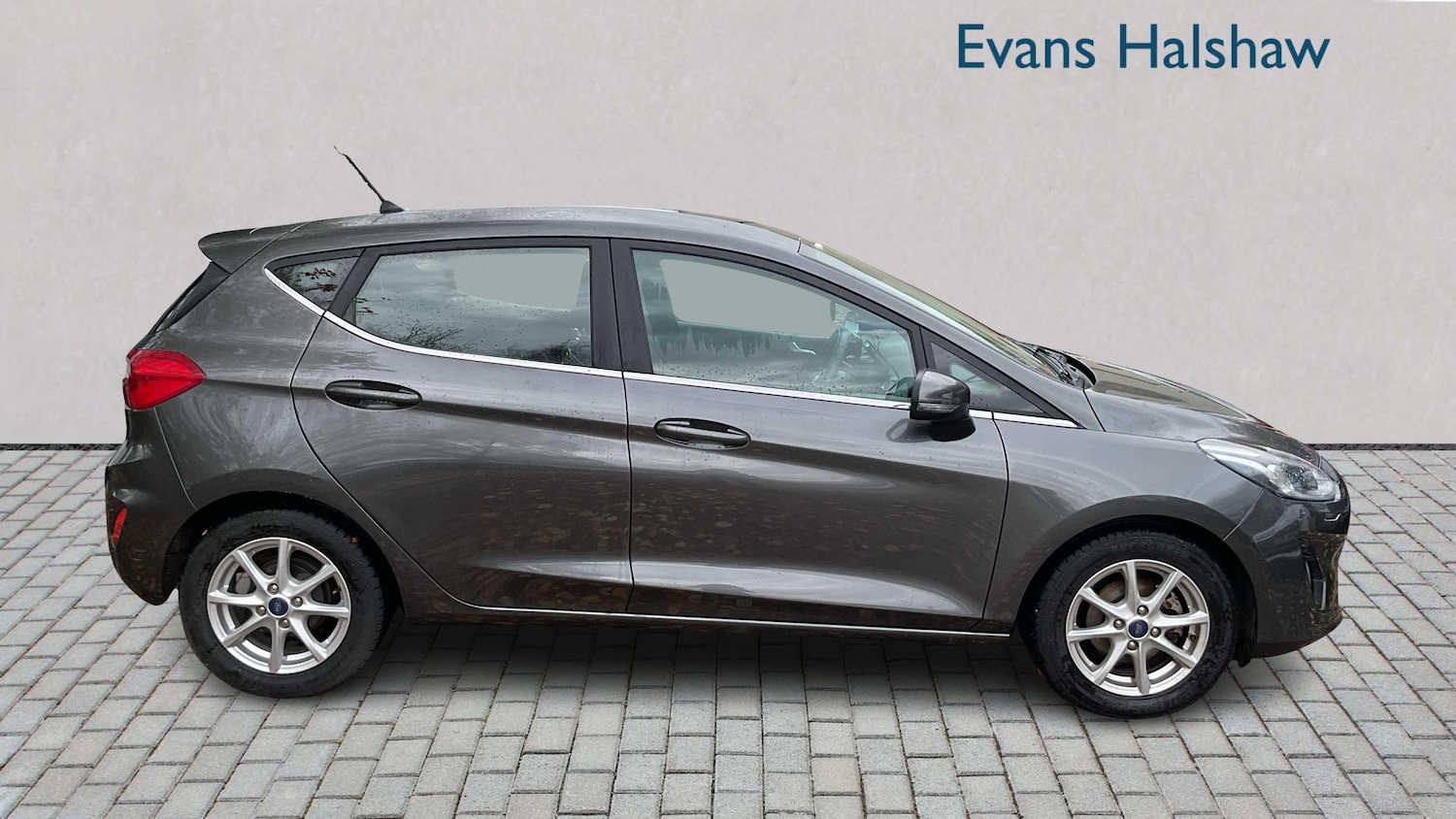 Used Ford Fiesta 2018 for sale - 76875677: Photo 3