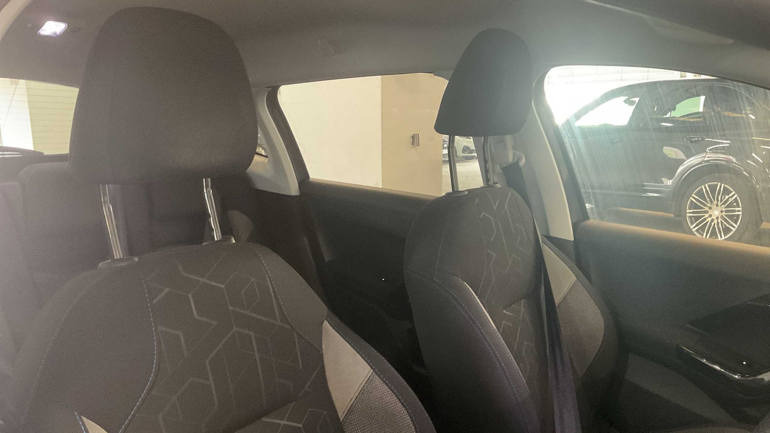 Used Peugeot 2008 2019 for sale - 76373704: Photo 23
