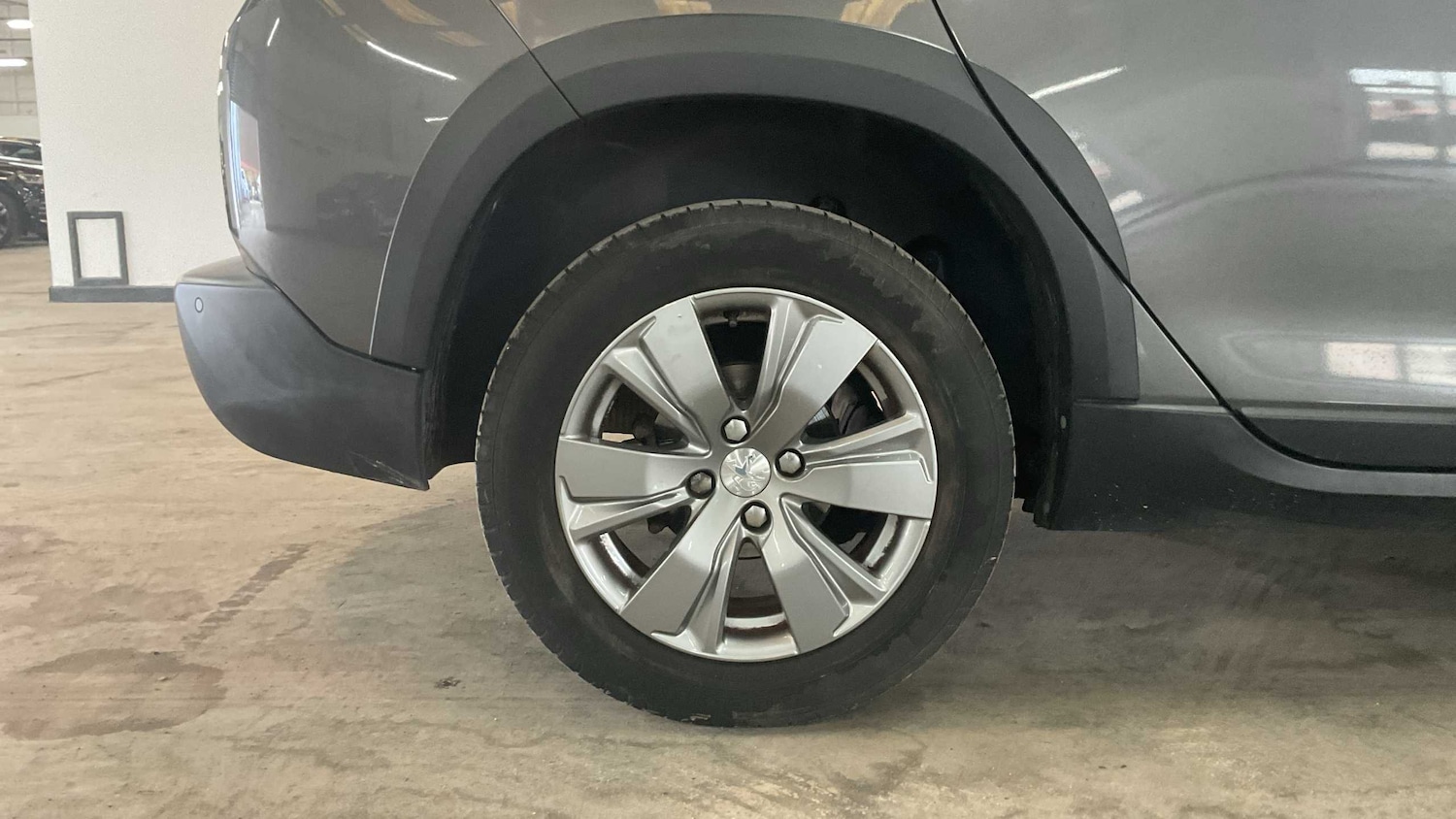 Used Peugeot 2008 2019 for sale - 76373704: Photo 4
