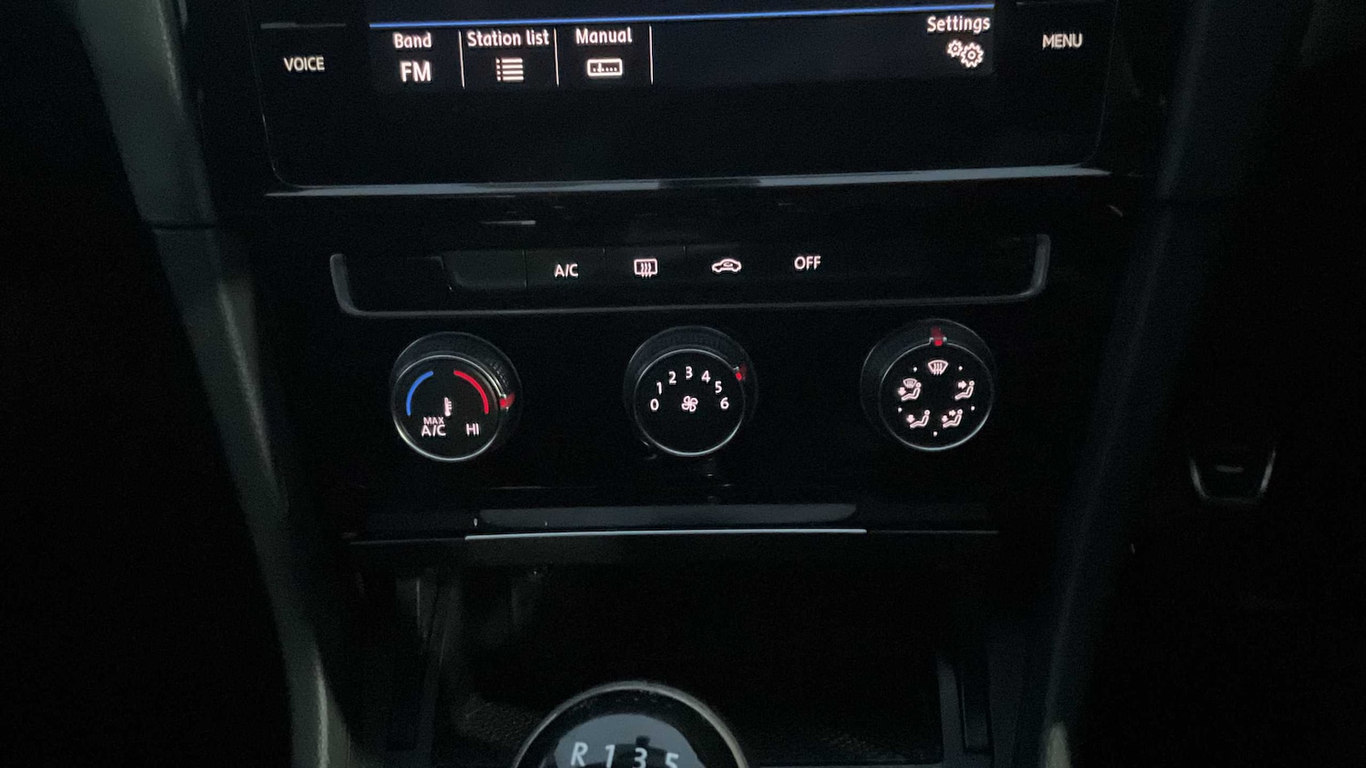 Used Volkswagen Golf 2018 for sale - 77123469: Photo 20