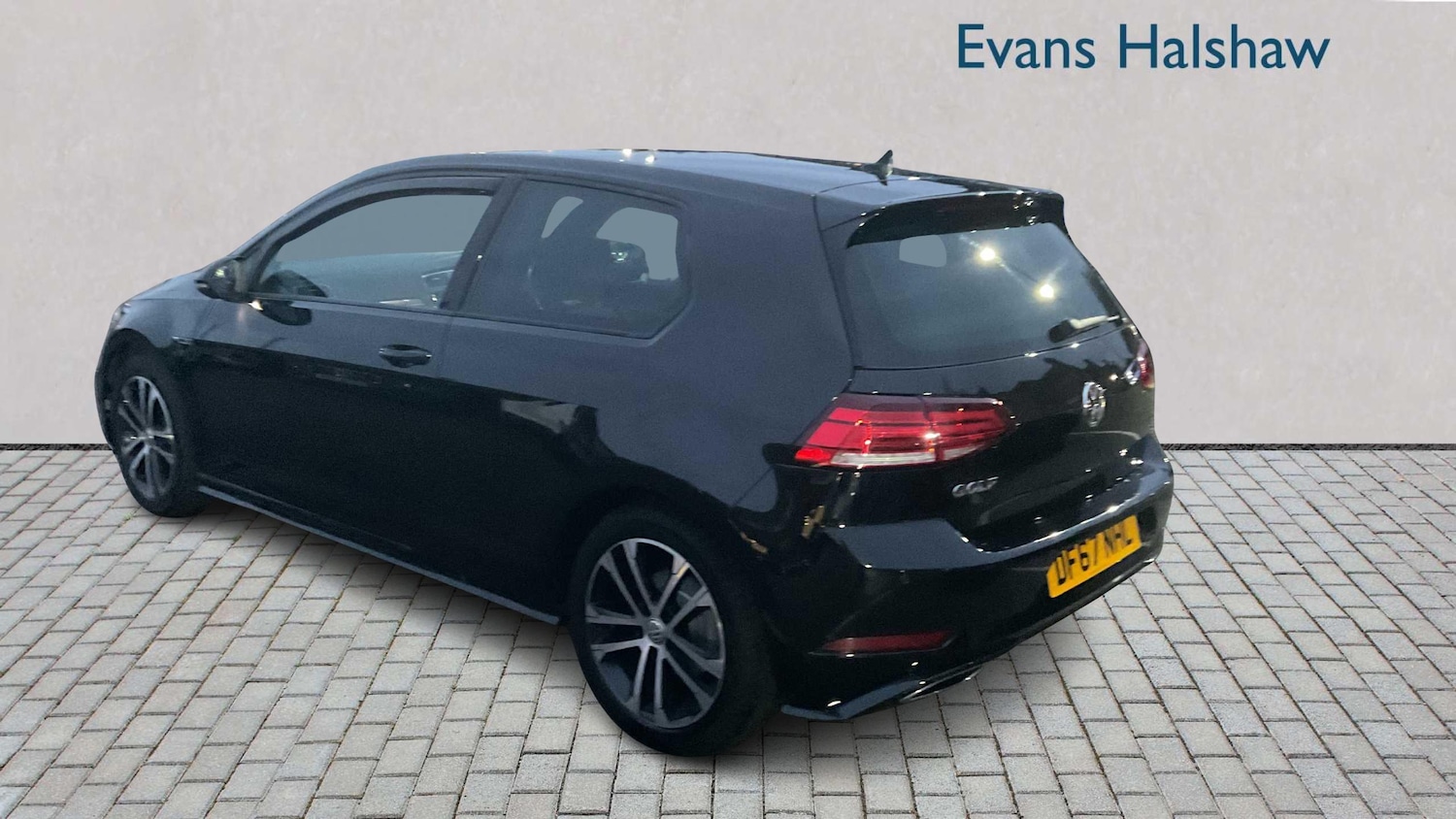 Used Volkswagen Golf 2018 for sale - 77123469: Photo 3