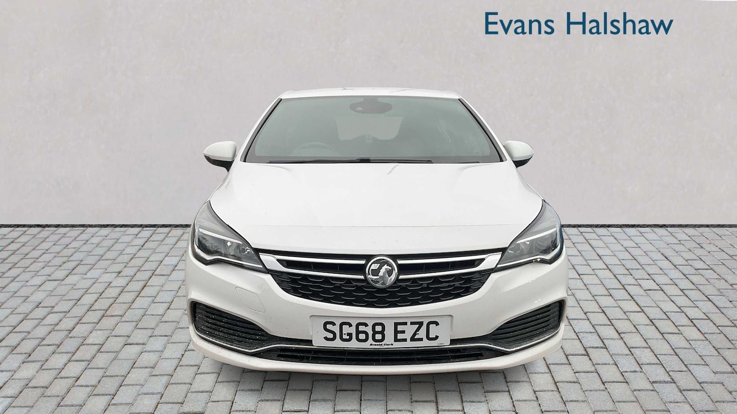 Used Vauxhall Astra 2018 for sale - 76442424: Photo 2