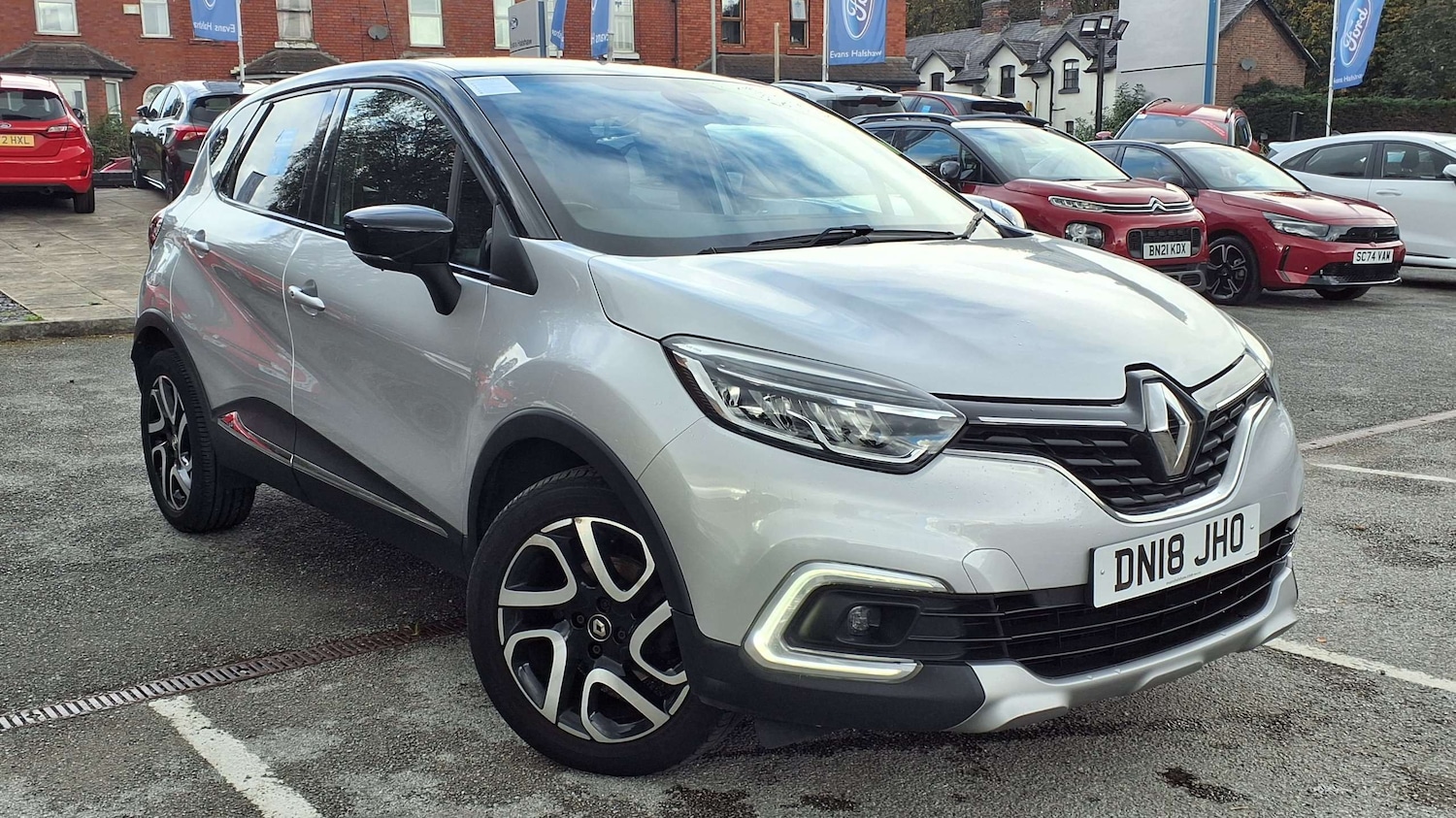 Used Renault Captur 2018 for sale - 76501895: Photo 1