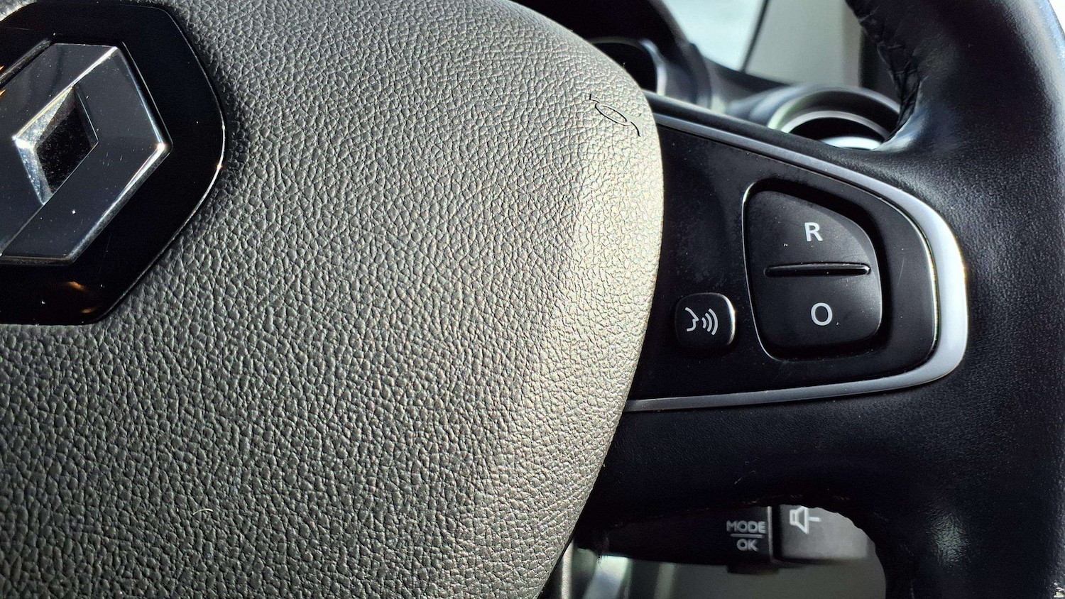 Used Renault Captur 2018 for sale - 76501895: Photo 23