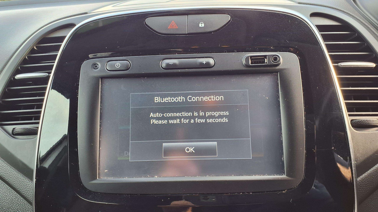 Used Renault Captur 2018 for sale - 76501895: Photo 28