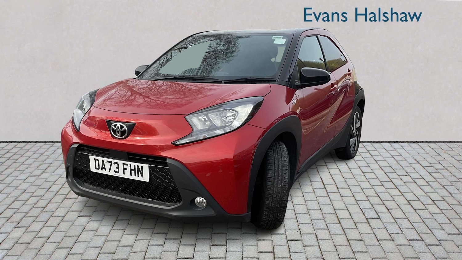 Used Toyota Aygo X 2023 for sale - 77979401: Photo 2