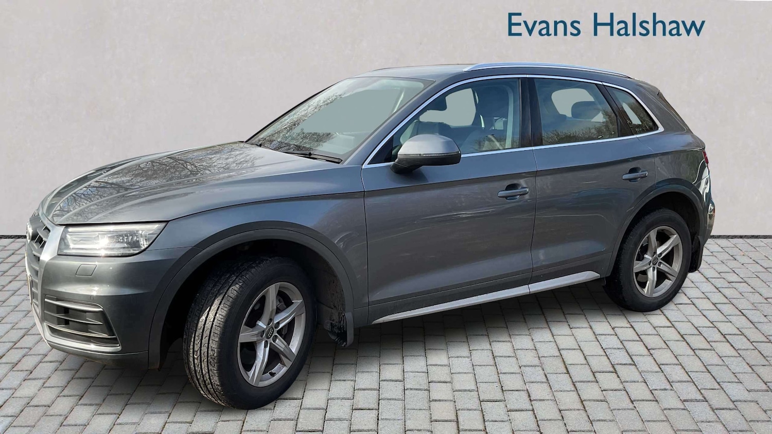 Used Audi Q5 2020 for sale - 77996062: Photo 2