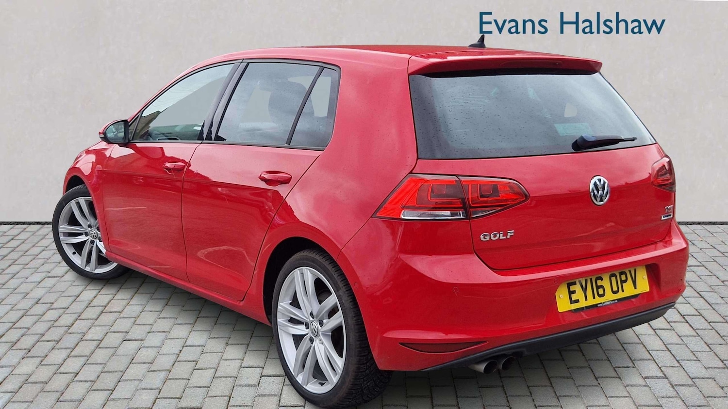 Used Volkswagen Golf 2016 for sale - 77913840: Photo 2