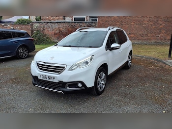 Used Peugeot 2008 2015 for sale - 75812511: Photo