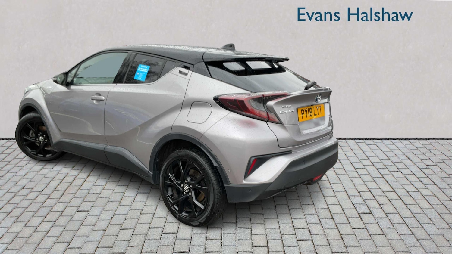 Used Toyota C-HR 2018 for sale - 77914002: Photo 2