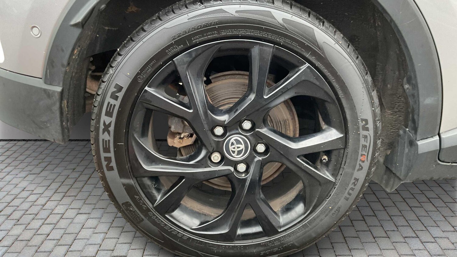 Used Toyota C-HR 2018 for sale - 77914002: Photo 6