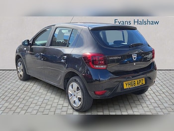 Used Dacia Sandero 2018 for sale - 79443681: Photo